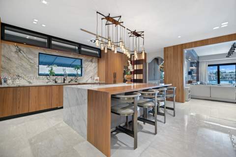 176 S Hibiscus Drive, Miami Beach FL - photo 14 of 43
