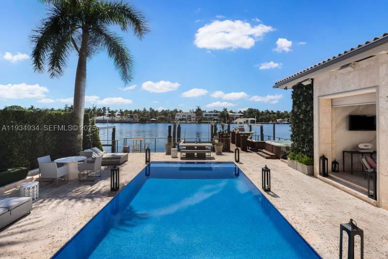 6 bedroom SingleFamilyResidence at 176 S Hibiscus Drive, Hibiscus Island, Miami Beach — photo 5