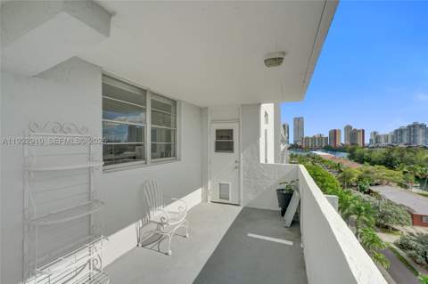 3703 NE 166th St Ph10, North Miami Beach FL - photo 17 of 43