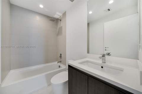 1150 102nd St 603, Bay Harbor Islands FL - photo 12 of 33