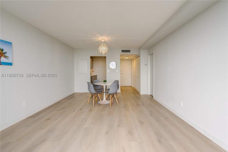 1 bedroom Condominium at 2000 NE 135th St 908, Keystone Towers Condo, North Miami — photo 4