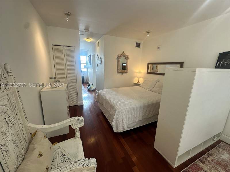 0 bedroom Condominium at 1340 Drexel Ave 406, Retreat Condo, Miami Beach — photo 4