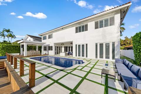 16430 NE 30th Avenue, North Miami Beach FL - photo 22 of 29