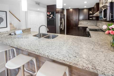7075 SW 67th Ave 14, South Miami FL - photo 9 of 20