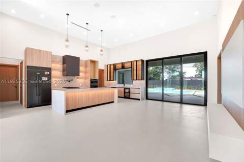 1130 SW 86th Ct, Miami FL - photo 11 of 45