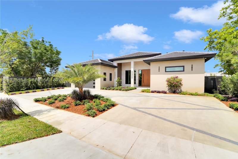 5 bedroom SingleFamilyResidence at 1130 SW 86th Ct, Breezeview Manors, Miami — photo 4
