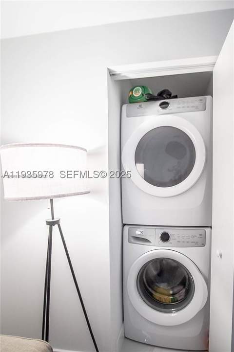 16385 Biscayne Blvd 719, North Miami Beach FL - photo 20 of 45