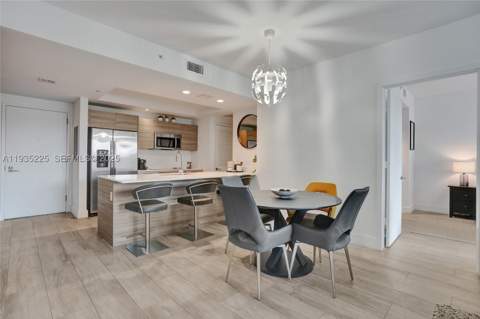121 NE 34th St 902, Miami FL - photo 10 of 25