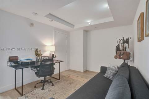 121 NE 34th St 902, Miami FL - photo 15 of 25
