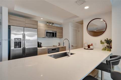 121 NE 34th St 902, Miami FL - photo 16 of 25