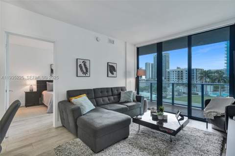 121 NE 34th St 902, Miami FL - photo 18 of 25