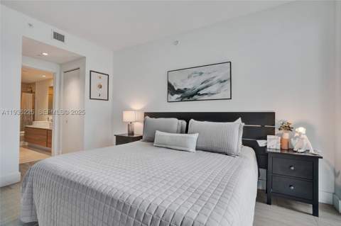 121 NE 34th St 902, Miami FL - photo 21 of 25