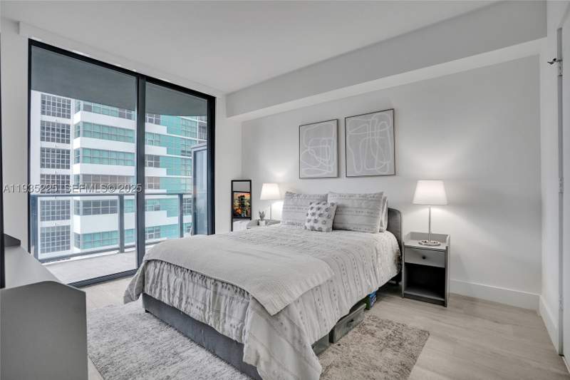 2 bedroom Condominium at 121 NE 34th St 902, 3401 MIDTOWN CONDO, Miami — photo 4