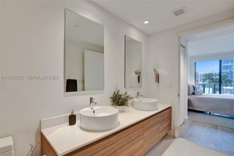 121 NE 34th St 902, Miami FL - photo 8 of 25