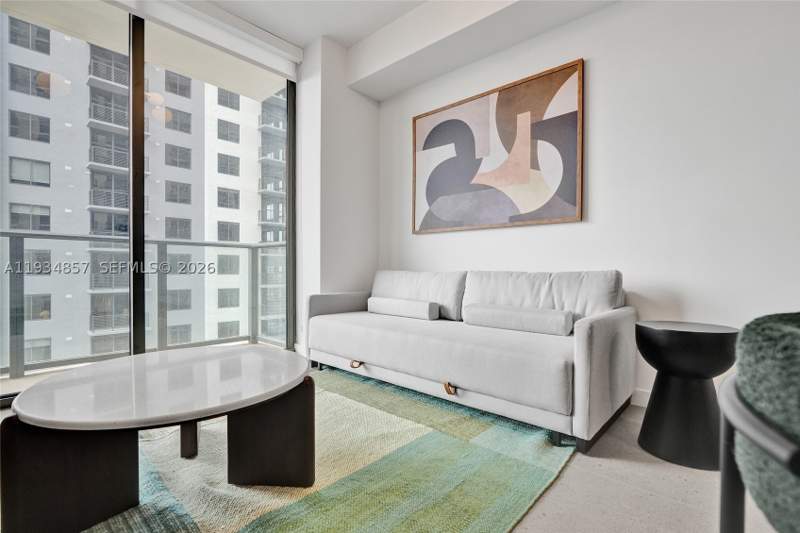 1 bedroom Condominium at 11 NE 6th 2013, Crosby Miami World Center, Miami — photo 4