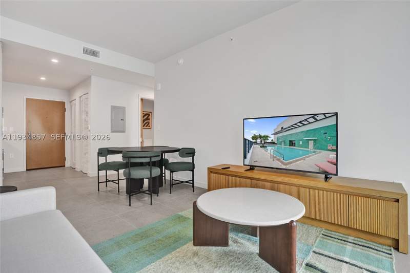 1 bedroom Condominium at 11 NE 6th 2013, Crosby Miami World Center, Miami — photo 5
