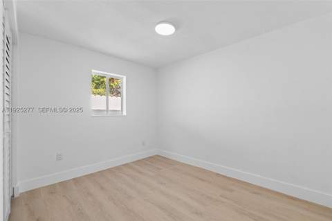 2285 NW 89th St, Miami FL - photo 13 of 34
