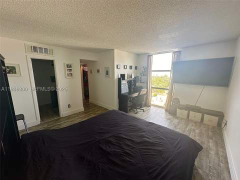 13499 Biscayne Blvd 1013, North Miami FL - photo 17 of 25