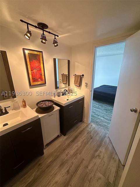 13499 Biscayne Blvd 1013, North Miami FL - photo 22 of 25
