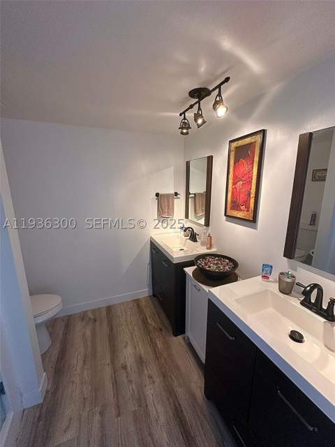 13499 Biscayne Blvd 1013, North Miami FL - photo 23 of 25