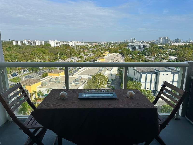 2 bedroom Condominium at 13499 Biscayne Blvd 1013, Sailboat Cay Condo, North Miami — photo 5
