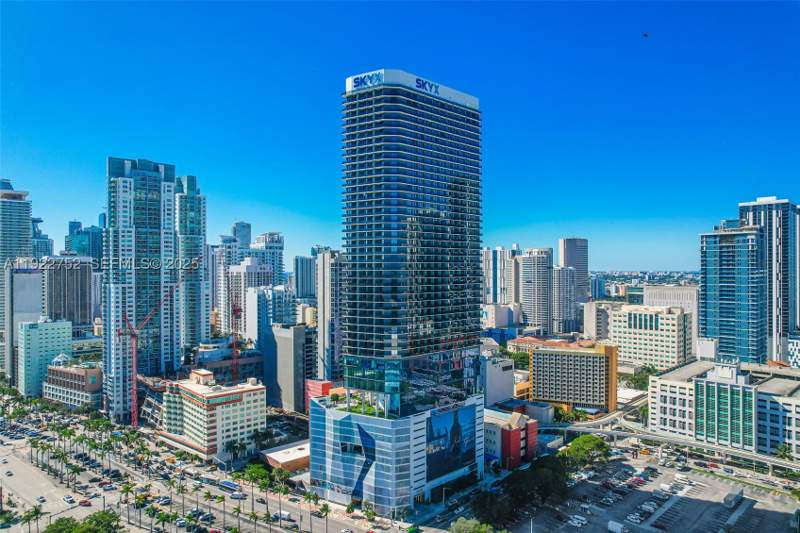 1 bedroom Condominium at 398 NE 5th St 2319, Map Of Miami Dade Co. FL., Miami — photo 4