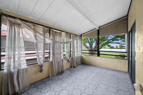 20310 NE 3rd Ct 2, Miami FL - photo 20 of 23