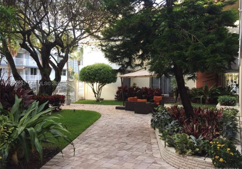 1 bedroom Condominium at 10210 Collins Ave 306, 10210 Lanai Condo, Bal Harbour — photo 3