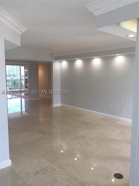 19333 Collins Ave 1109, Sunny Isles Beach FL - photo 17 of 24