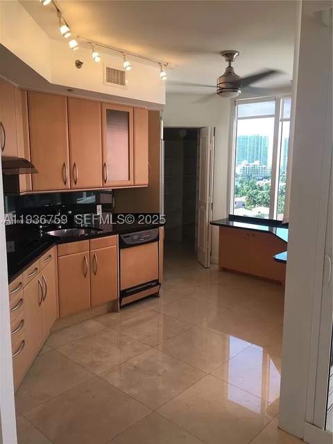 19333 Collins Ave 1109, Sunny Isles Beach FL - photo 18 of 24