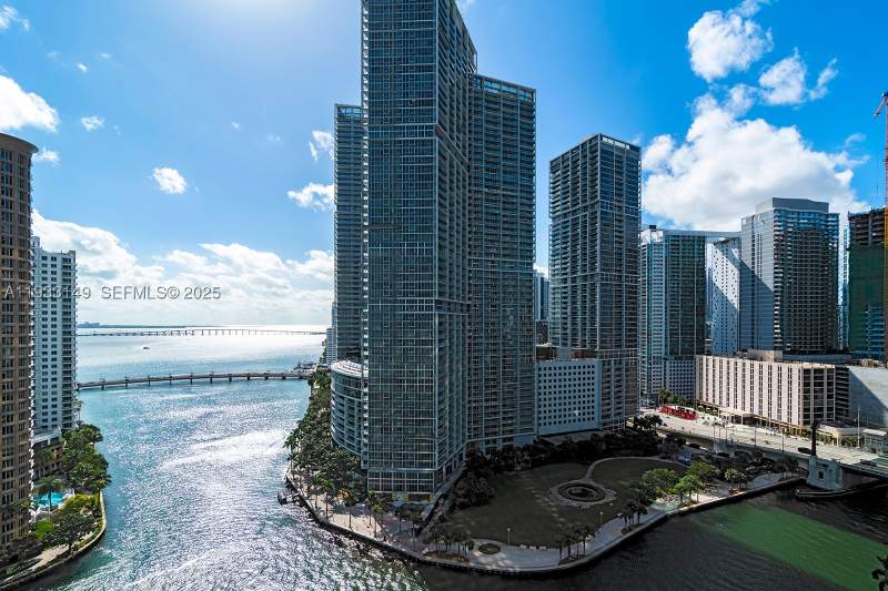 5 bedroom Condominium at 300 Biscayne Blvd Way 1901, Aston Martin Residences, Miami — photo 5
