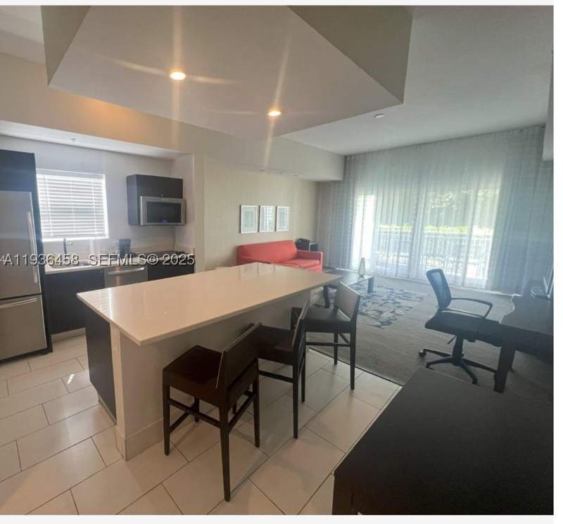 1 bedroom Condominium at 5300 NW 87th Ave 601, The Blue A Resort Hotel C, Doral — photo 2