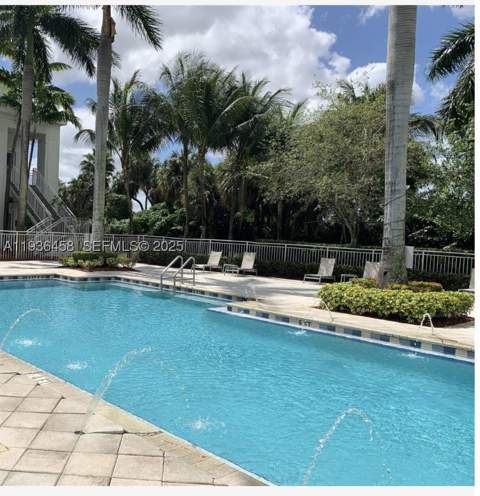 5300 NW 87th Ave 601, Doral FL - photo 8 of 10