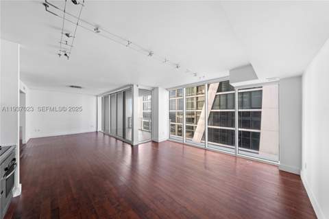 1040 Biscayne Blvd 4108, Miami FL - photo 11 of 16