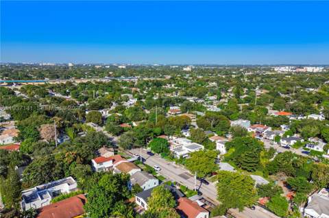 254 NW 43rd St, Miami FL - photo 10 of 52