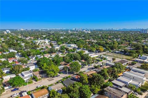 254 NW 43rd St, Miami FL - photo 12 of 52