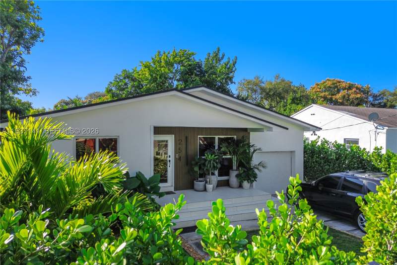 3 bedroom SingleFamilyResidence at 254 NW 43rd St, Columbia Park Corr Pl, Miami — photo 2