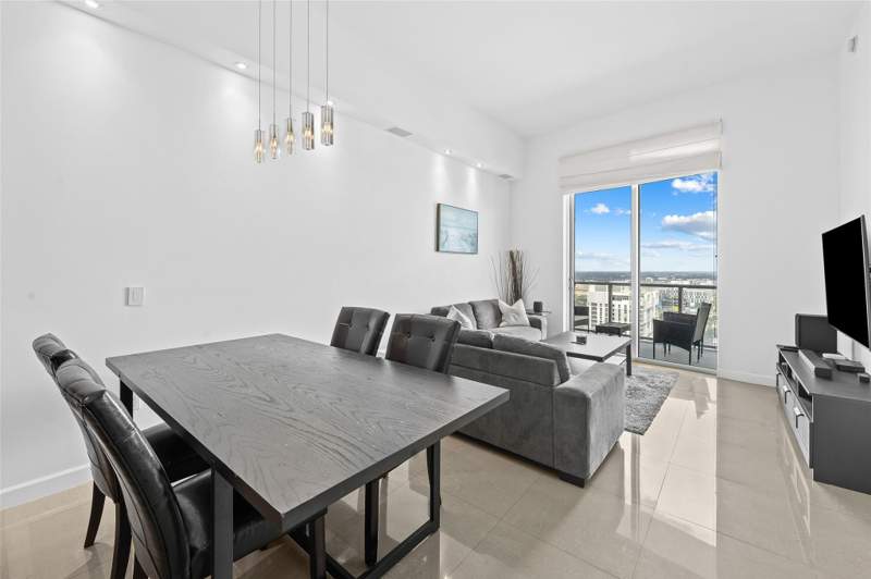 2 bedroom Condominium at 185 SW 7th Street 4403, Latitude on the River, Miami — photo 3