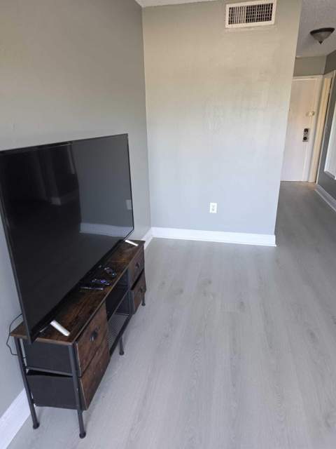365 NE 125th Street 305, North Miami FL - photo 18 of 22