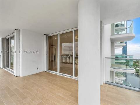 19707 Turnberry way 25D, Aventura FL - photo 13 of 34