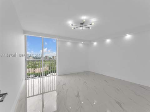19707 Turnberry way 25D, Aventura FL - photo 16 of 34