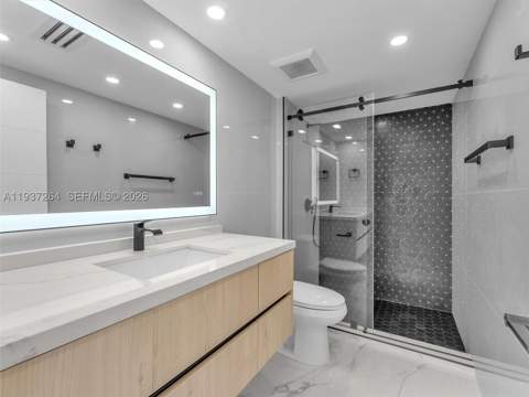 19707 Turnberry way 25D, Aventura FL - photo 20 of 34