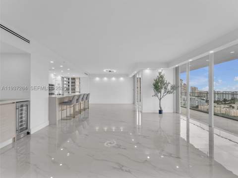 19707 Turnberry way 25D, Aventura FL - photo 7 of 34