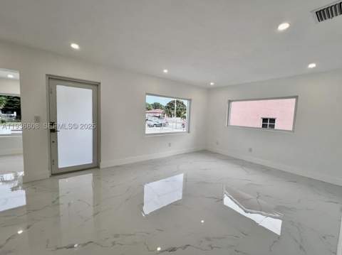 542 E 20th St, Hialeah FL - photo 18 of 36