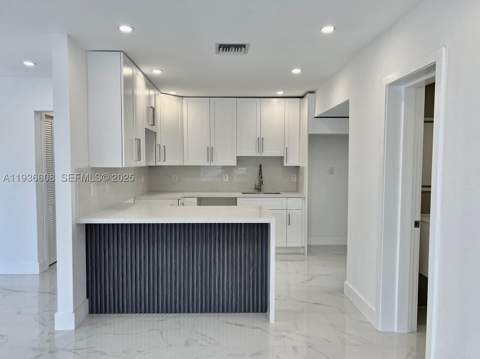 542 E 20th St, Hialeah FL - photo 20 of 36