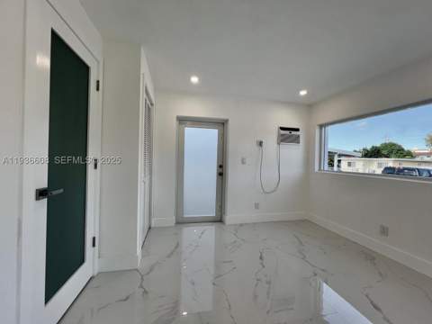 542 E 20th St, Hialeah FL - photo 22 of 36