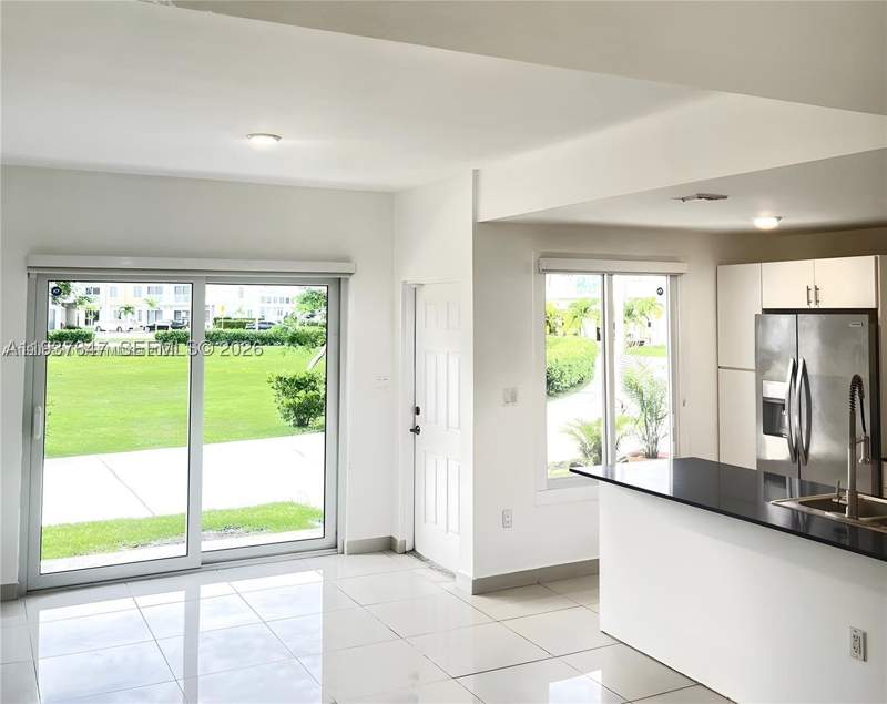 4 bedroom Townhouse at 13937 SW 259th Way, Paradise Gardens, Homestead — photo 3