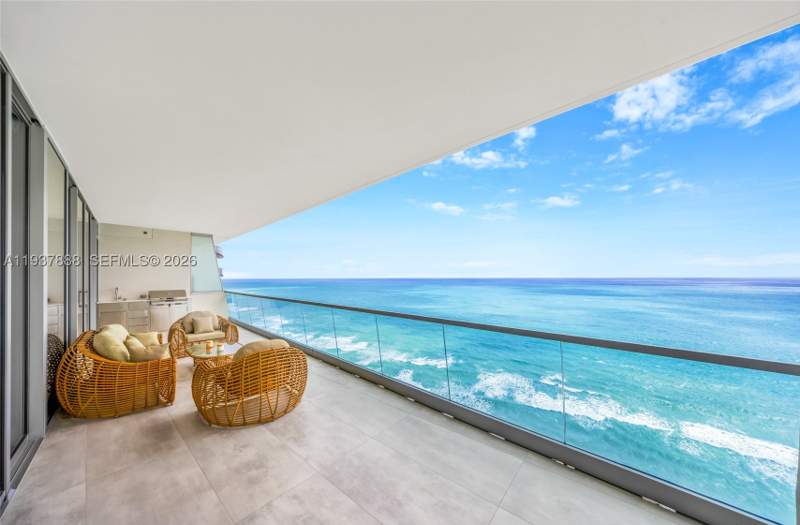 3 bedroom Condominium at 18501 Collins Ave 2502, Turnberry Ocean Club, Sunny Isles Beach — photo 2