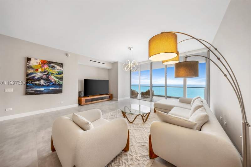 3 bedroom Condominium at 18501 Collins Ave 2502, Turnberry Ocean Club, Sunny Isles Beach — photo 4