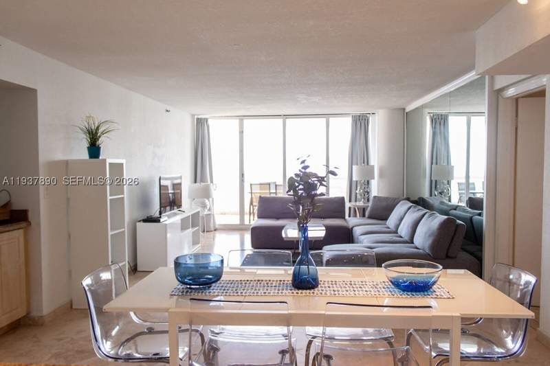 2 bedroom Condominium at 1717 N Bayshore Dr B-4141, Venetia Condo, Miami — photo 4